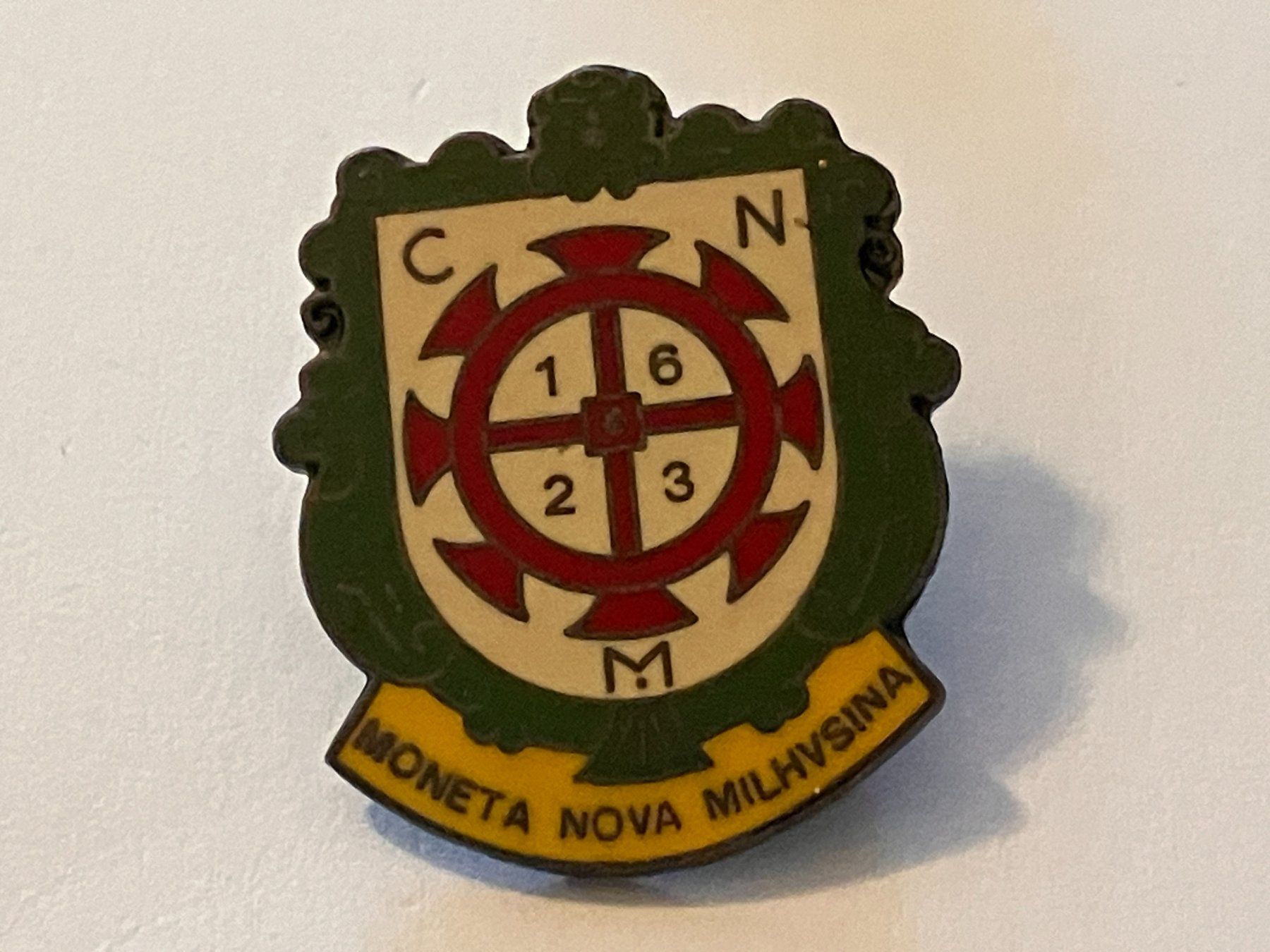 Placchette & Badge: 1 Pin Moneta Nova Milhvsina – Usato da Basel venduto da djwwpp