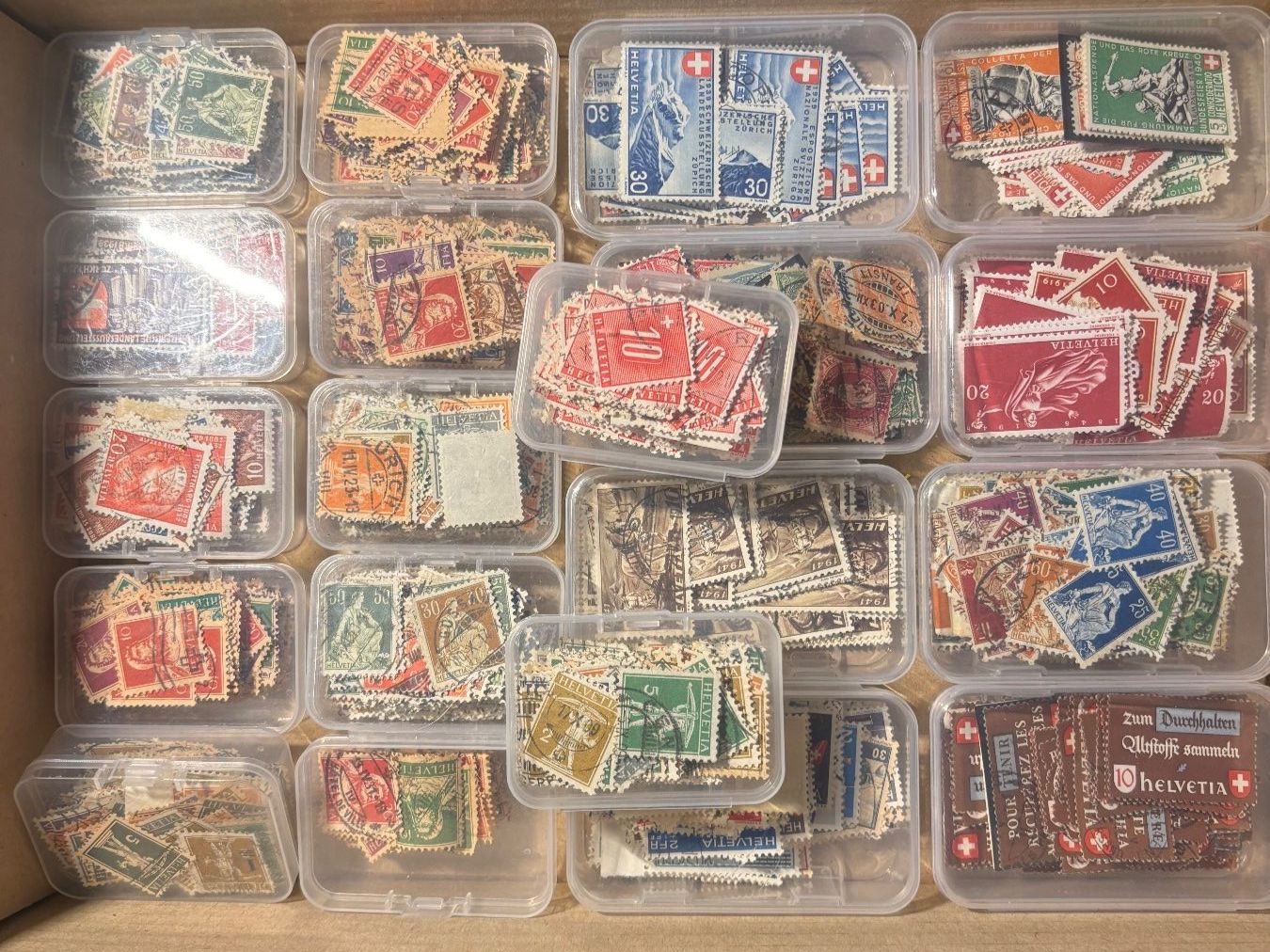 Alle Briefmarken: BM Jede Menge...ab Uralt.. – Gebraucht aus Utzenstorf von Rose0303