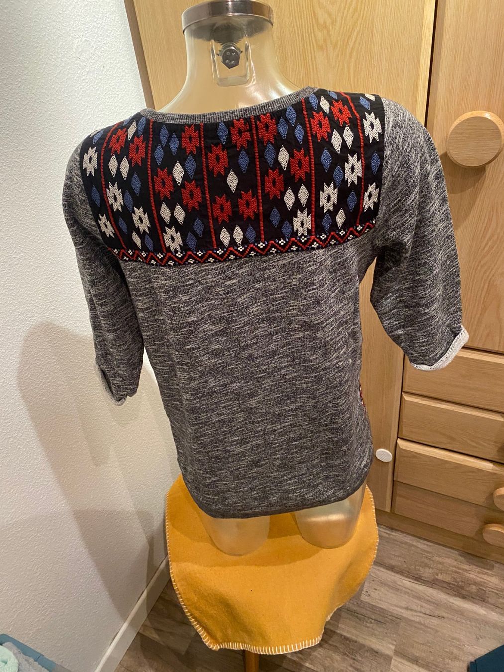 H&M Maglioni & Felpe: H&M Pulli 3/4 Arm Grösse XS – Usato da Allenwinden venduto da oba_xb8y 3