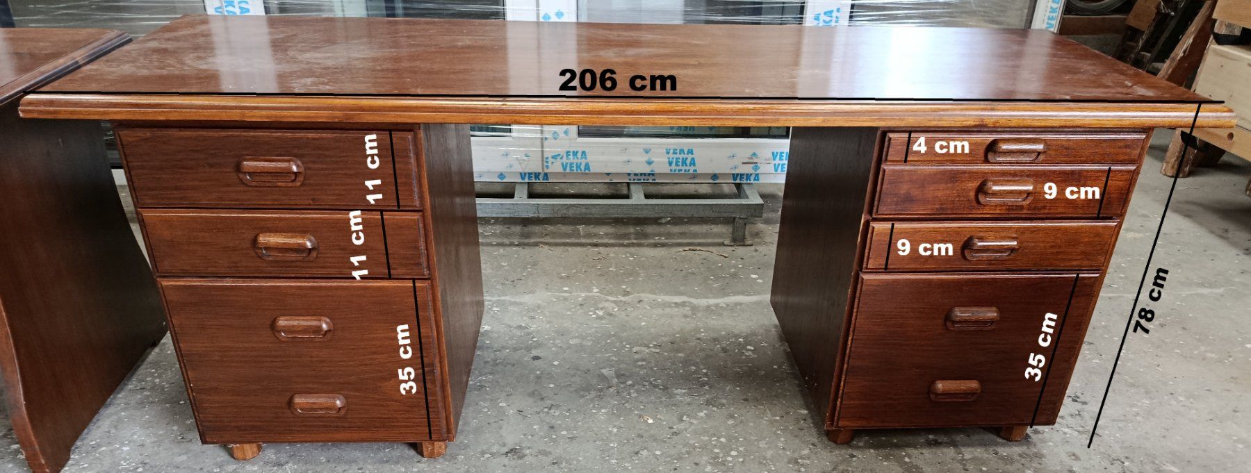 Schreibtische: Bureau en bois massif – Gebraucht aus Cheiry von R-Nicolet