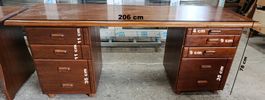 Bureau en bois massif