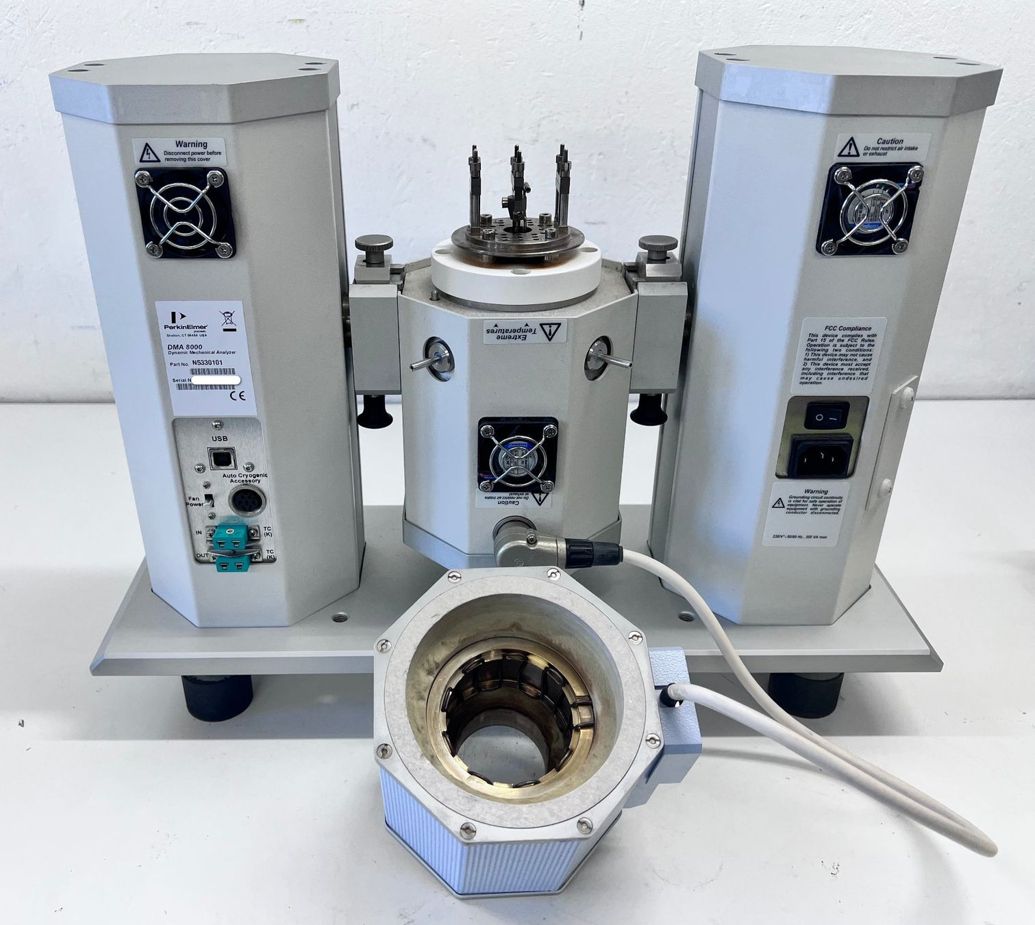 Accessori da laboratorio: Perkin Elmer DMA 8000 Dynamic Mechanical Analyzer – Usato da Niederdorf venduto da LeptonAG_Labor 3