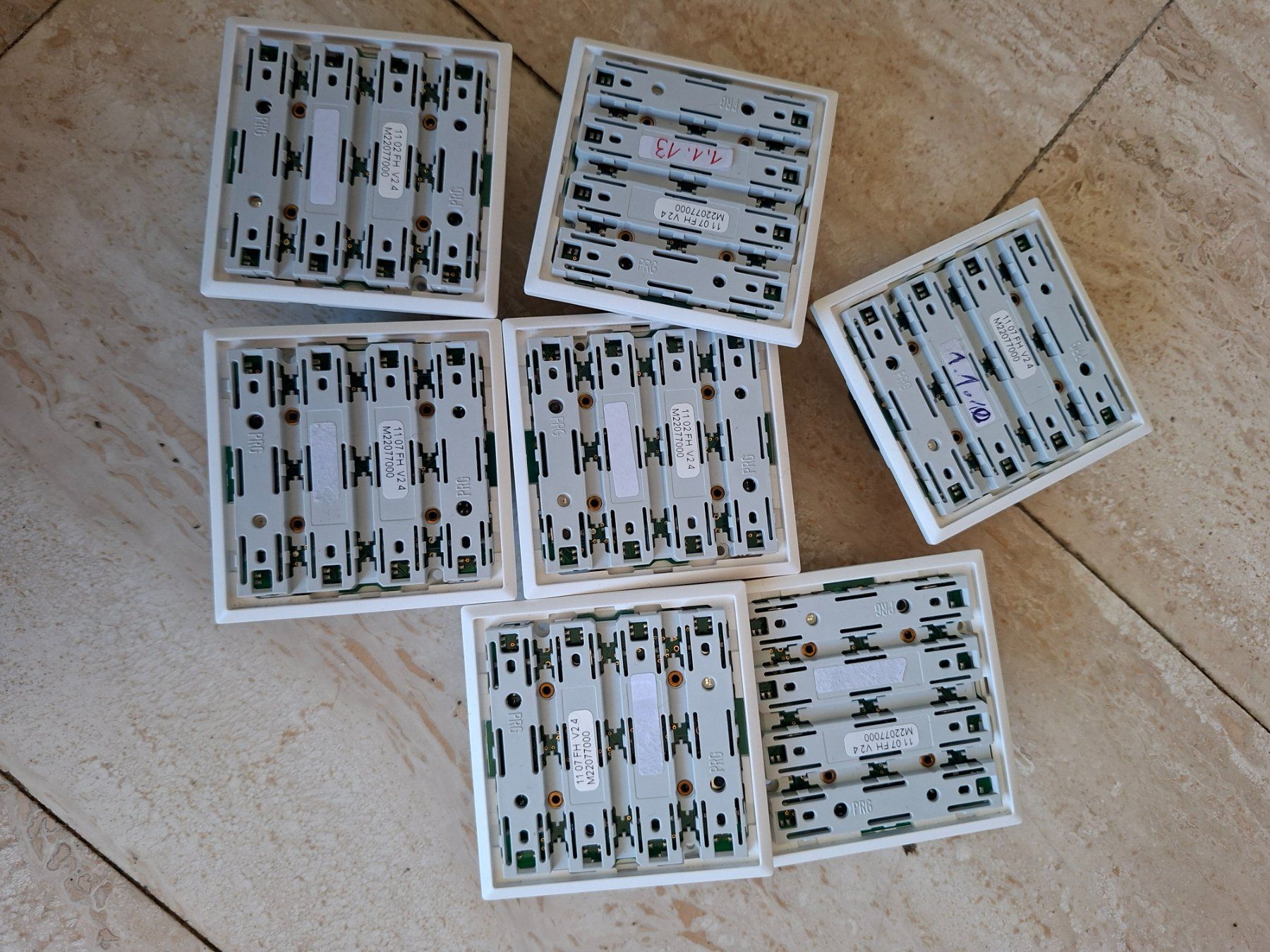 Feller Interrupteurs: KNX Taster – D'occasion à Schwarzenburg par Antolino22
