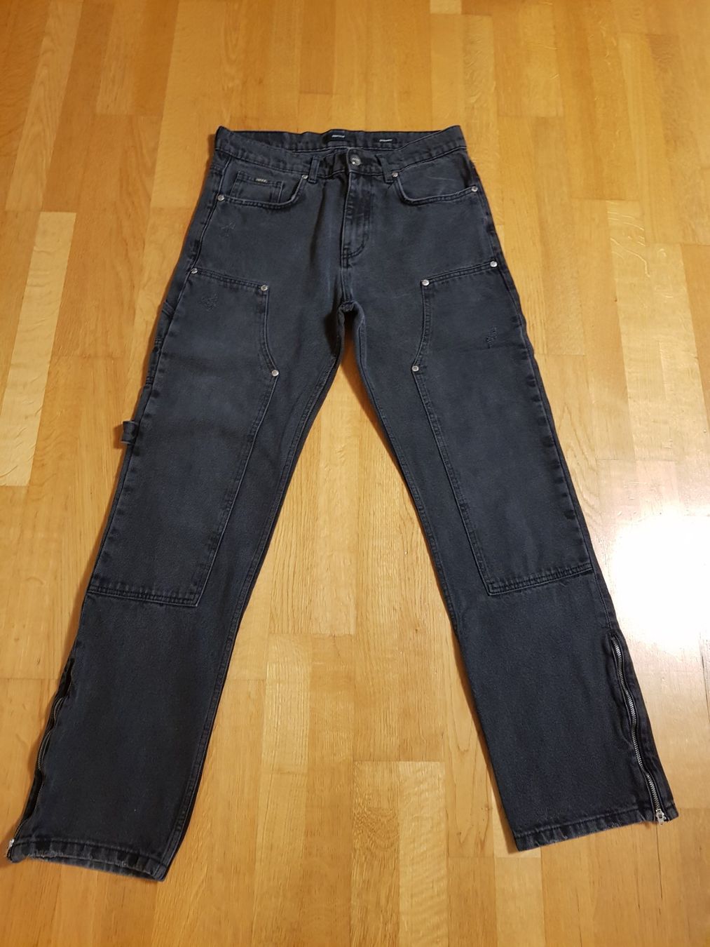 Jeans: Jeans Gr. 32 Straight Eightyfive schwarz – Usato da Uster venduto da bri_tb66