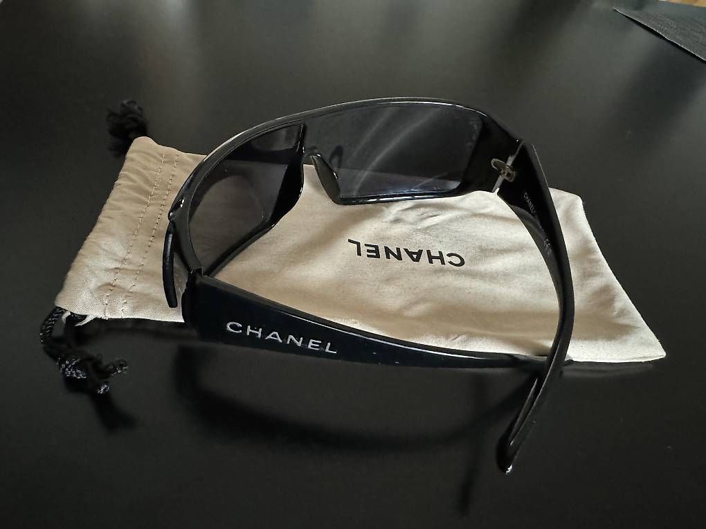 Occhiali & Lenti: Lunettes de soleil CHANEL – Usato da Lausanne venduto da pierro06 2