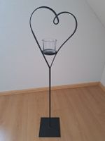 Grosser Metall Ständer Herzförmig /  Teelichthalter 