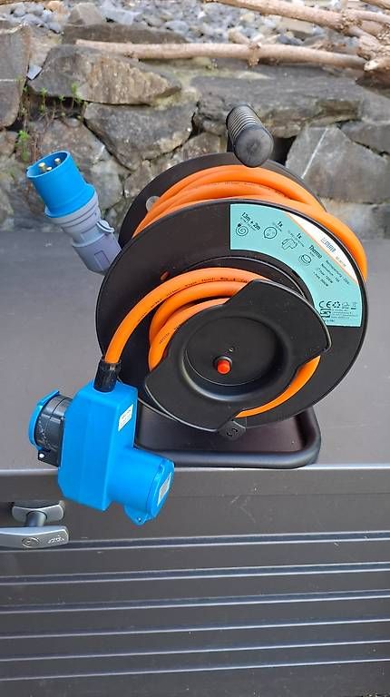 Kabel: CEE16 Kabelrolle – Gebraucht aus Neudorf von Kabl