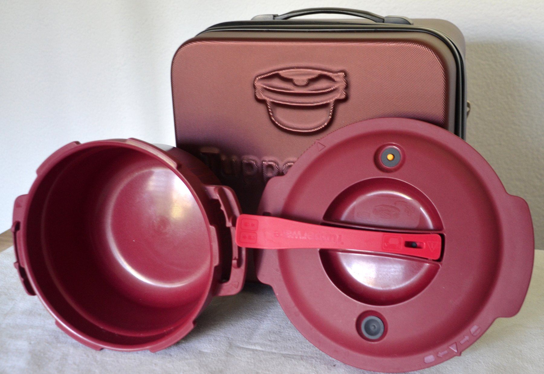 Tupperware Elettrodomestici da cucina: Tupperware MicroQuick Pressure Cooker/ Schnellkochtopf 3L – Usato da Collonges venduto da arashee 2