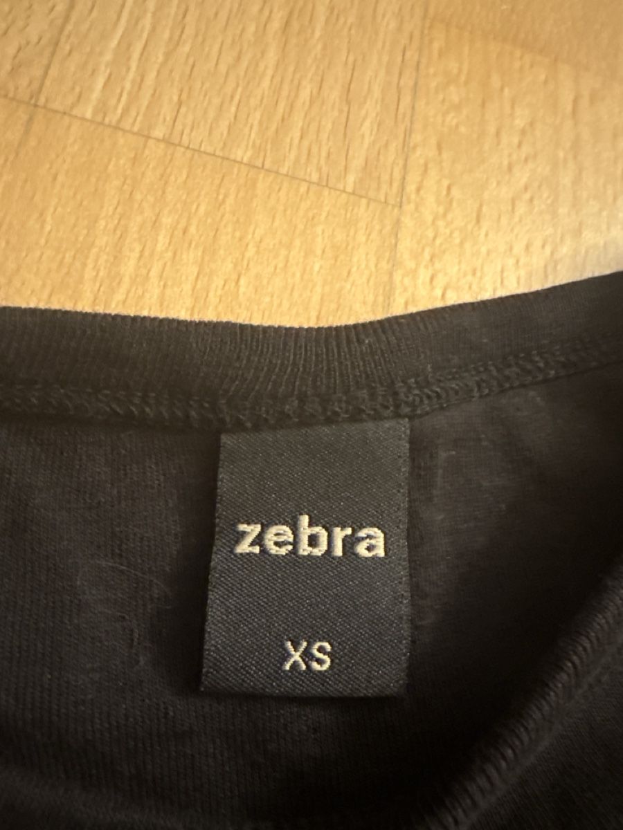 Zebra Blusen, T-Shirts & Tops: Tshirt  – Neu (gemäss Beschreibung) aus Uzwil von ale_27xy 2
