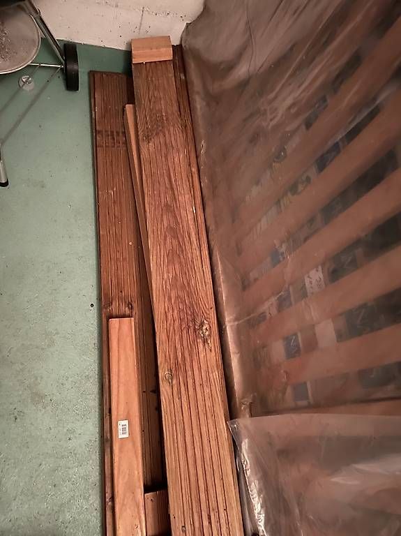 Articles en bois: Holzleisten – D'occasion à Nussbaumen AG par sev_22bk