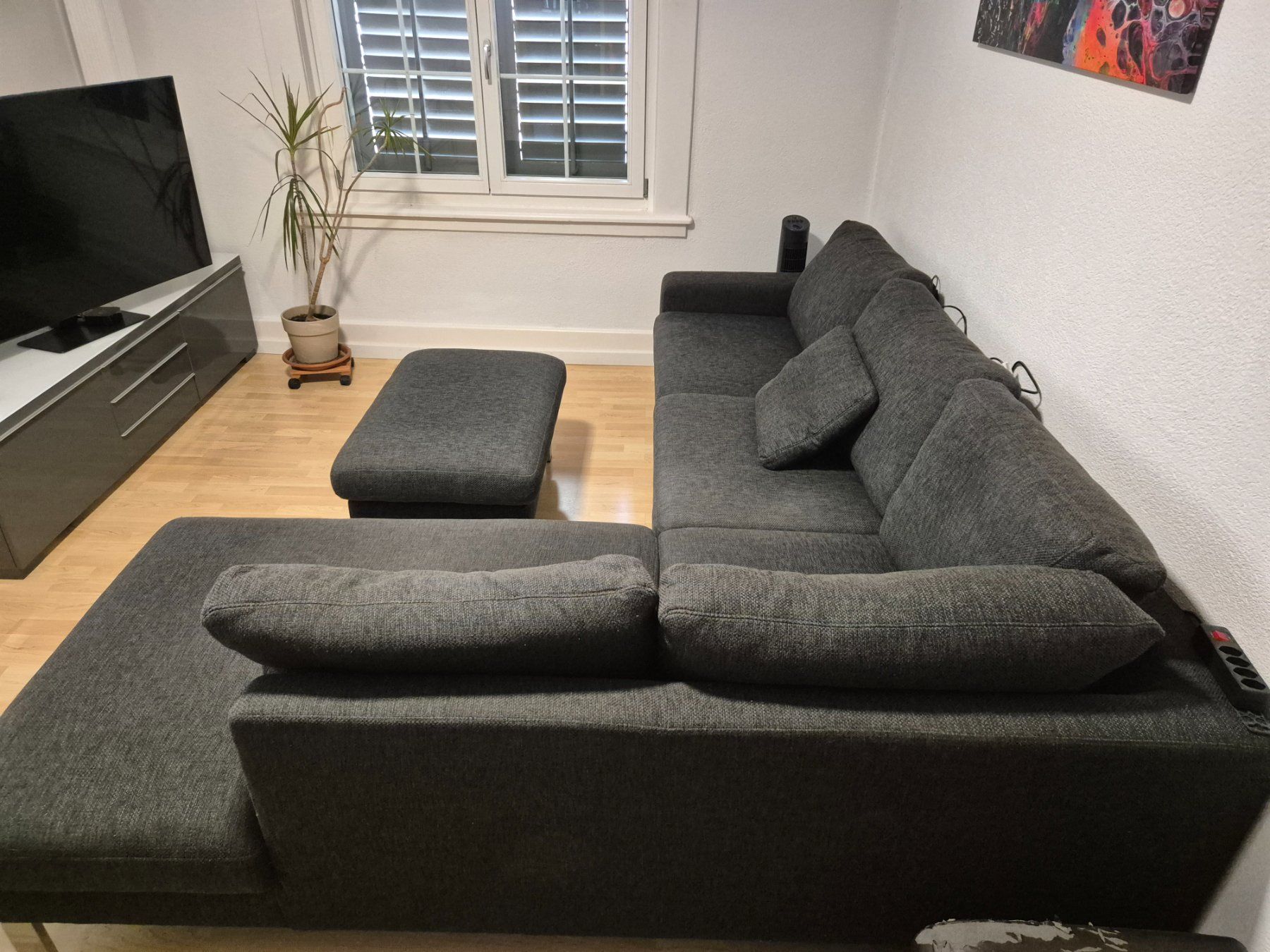 Divani: Sofa anthrazit aus sehr robustem Polsterstoff – Usato da Schaffhausen venduto da petzibi 1