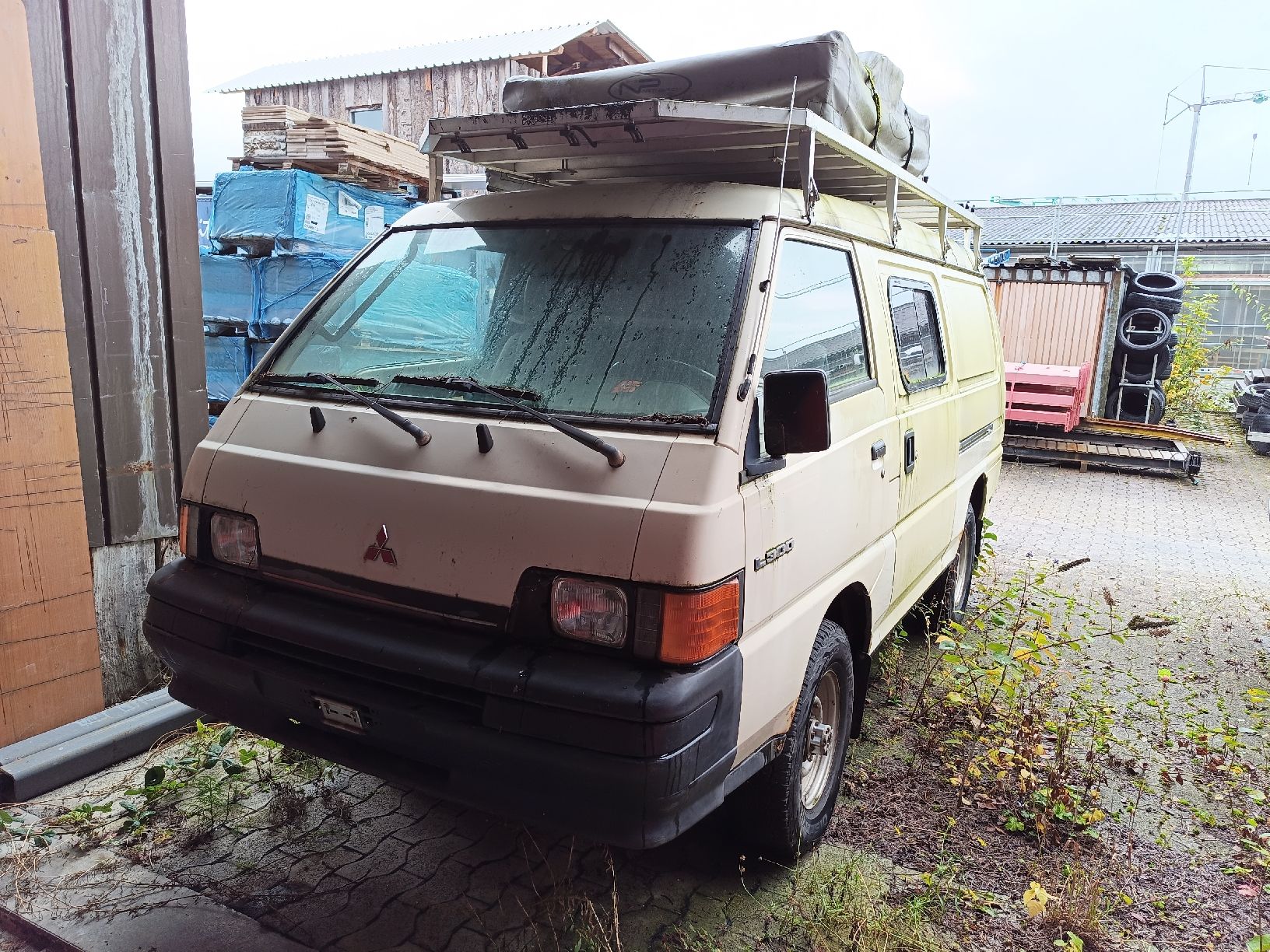 Mitsubishi Camping Fahrzeuge: Mitsubishi L300 4x4 Diesel – Gebraucht aus Oberbüren von T.F.B.