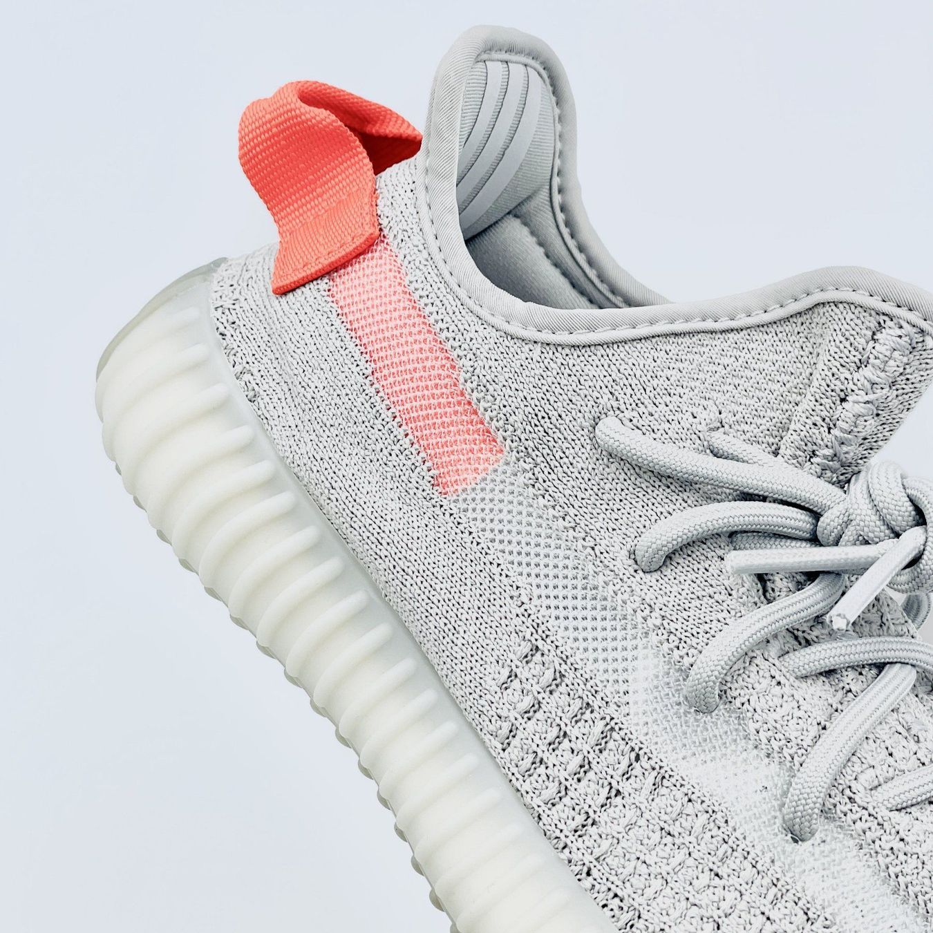 Adidas Damenschuhe: Adidas Yeezy 350 V2 Tail Light EU 38 – Neu und originalverpackt aus Erlinsbach von sasneakers 5