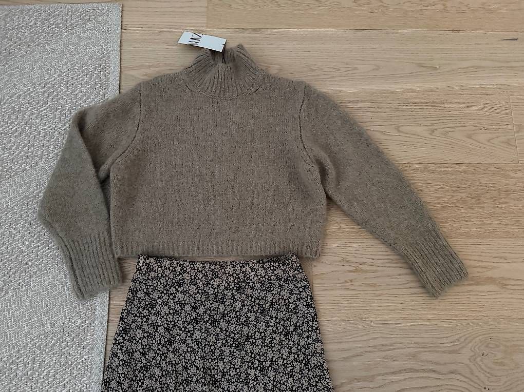 Maglioni & Felpe: Magnifique Pull, tollster Pullover von ZARA – Usato da Mont-sur-Lausanne venduto da jojoaja