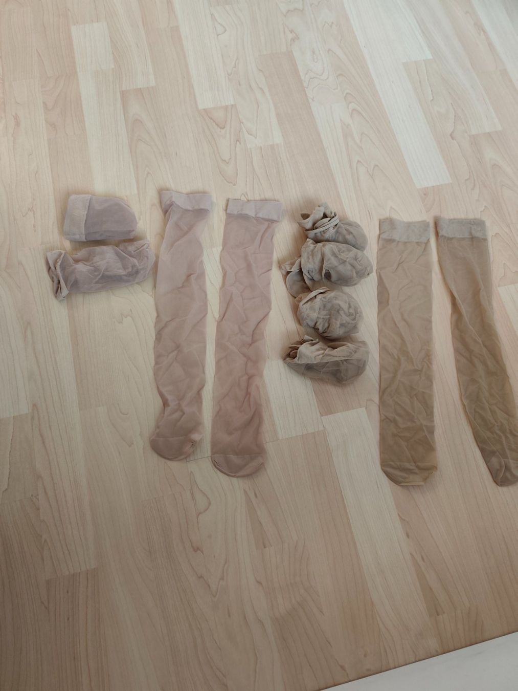 Calze & Collant: 8 Paar Feinstrümpfe, hautfarben, Einheitsgösse – Nuovo (secondo la descrizione) da Eschenbach LU venduto da Orchi