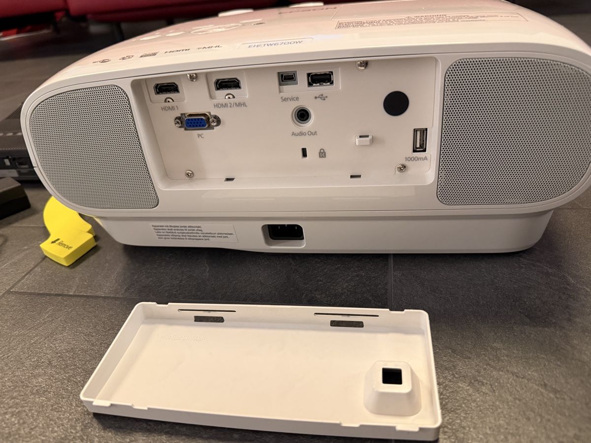 Epson Proiettori: Epson Beamer – Usato da Döttingen venduto da chlini_5 1