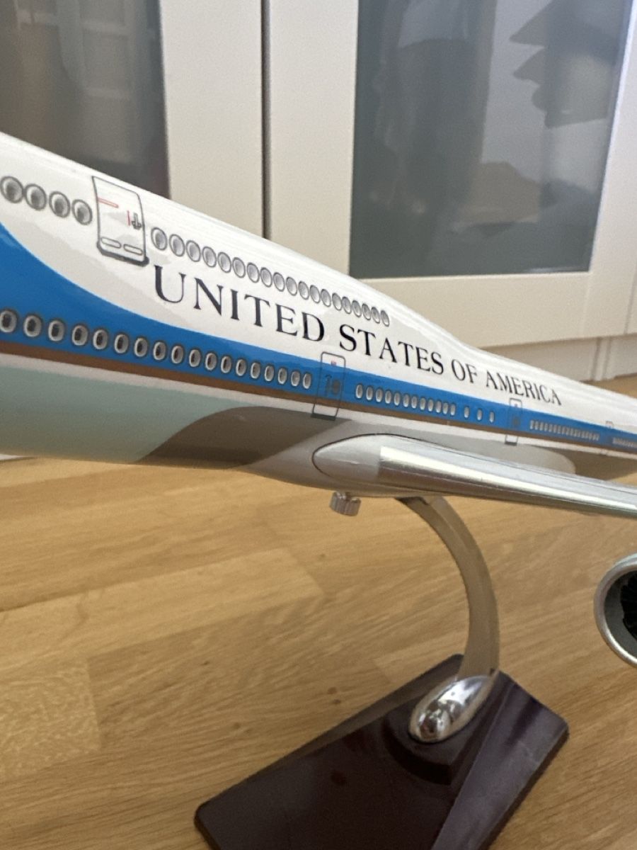 Boeing Kits de montage: Flugzeug Modell Boeing 747 Airforce One – D'occasion à Rorschacherberg par LuksPCs 3