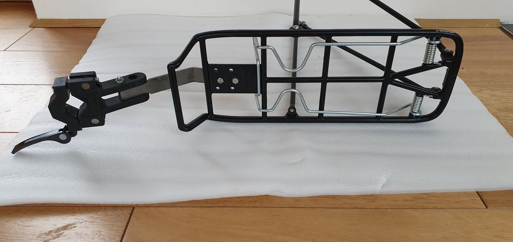 Pezzi di ricambio: Porte-bagage pour vélo – Nuovo (secondo la descrizione) da Travers venduto da poulet53