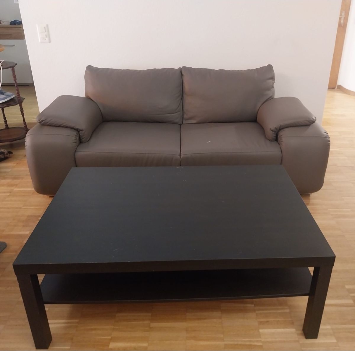 Sofas: 2er Sofa und Tisch 200.- – Gebraucht aus Frauenfeld von schulhaus03