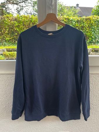 Pull bleu marine doux