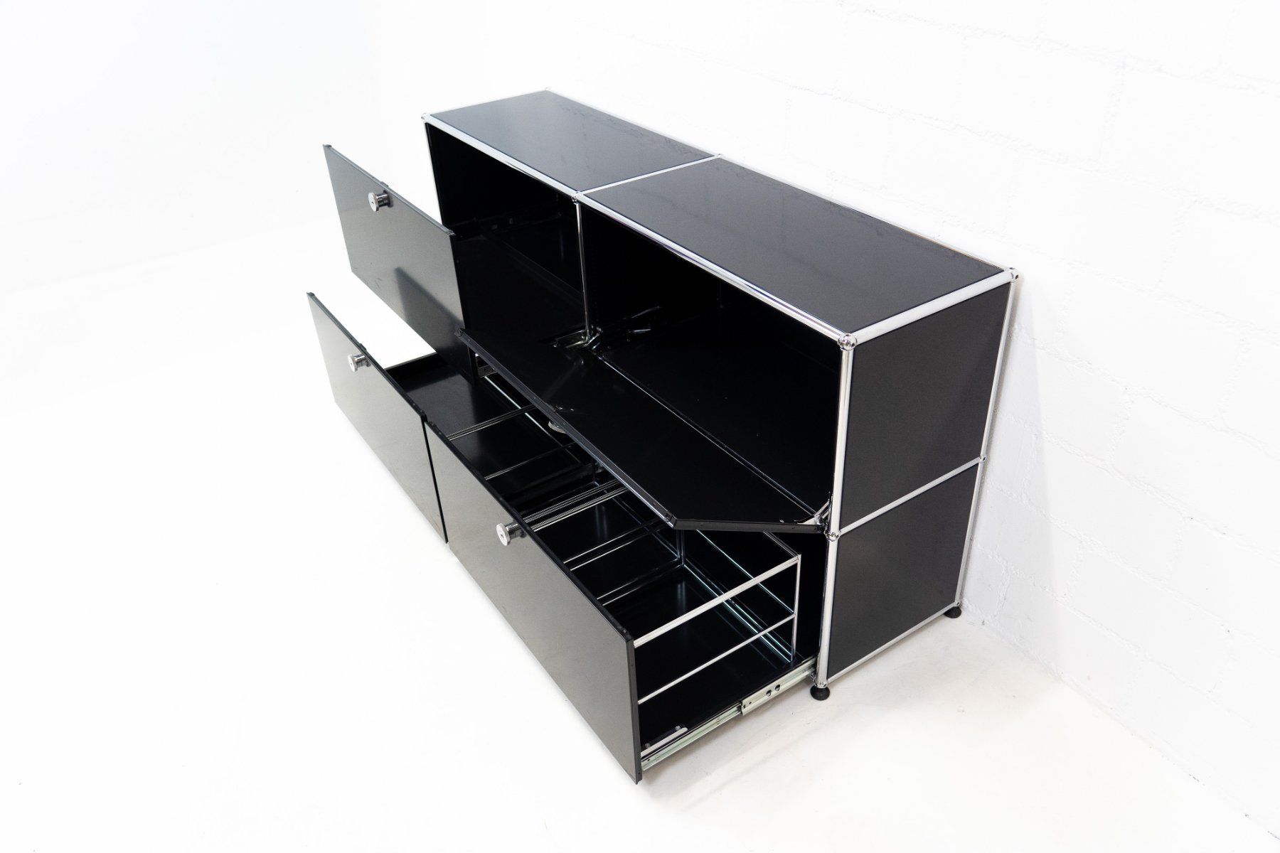 USM Kommoden: USM Haller Sideboard Graphit Schwarz N. 26 Lieferung möglich – Gebraucht aus Schaffhausen von Studio-Ara 6