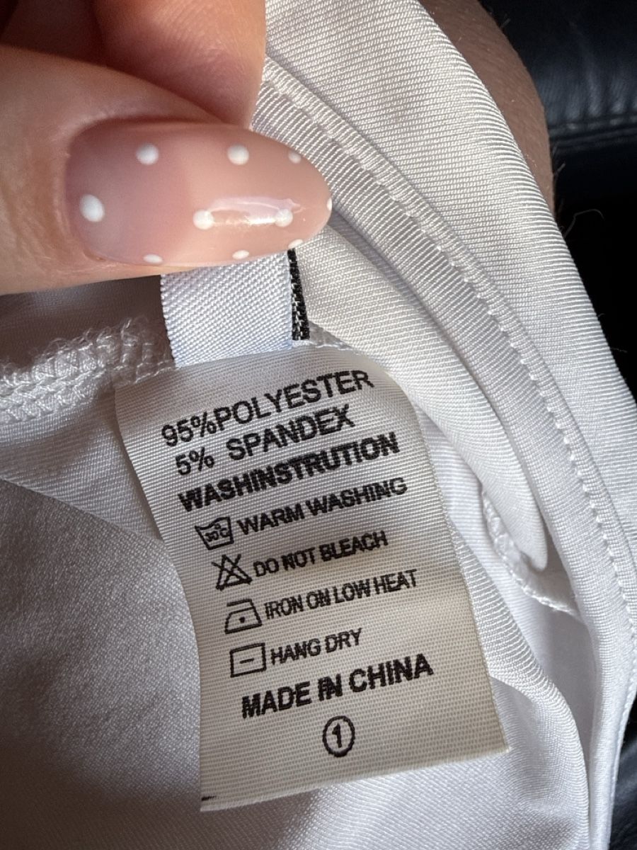 Tops: Lightweight white body, M  – D'occasion à St-Gingolph par Ynatka 3