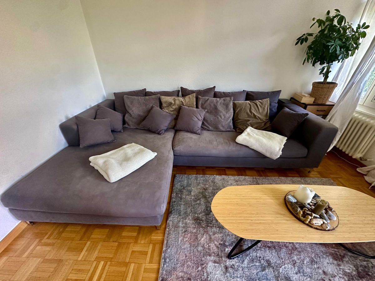 Divani: Corner sofa grey fabric sectional used condition – Usato da Frutigen venduto da LagzdinsM 4