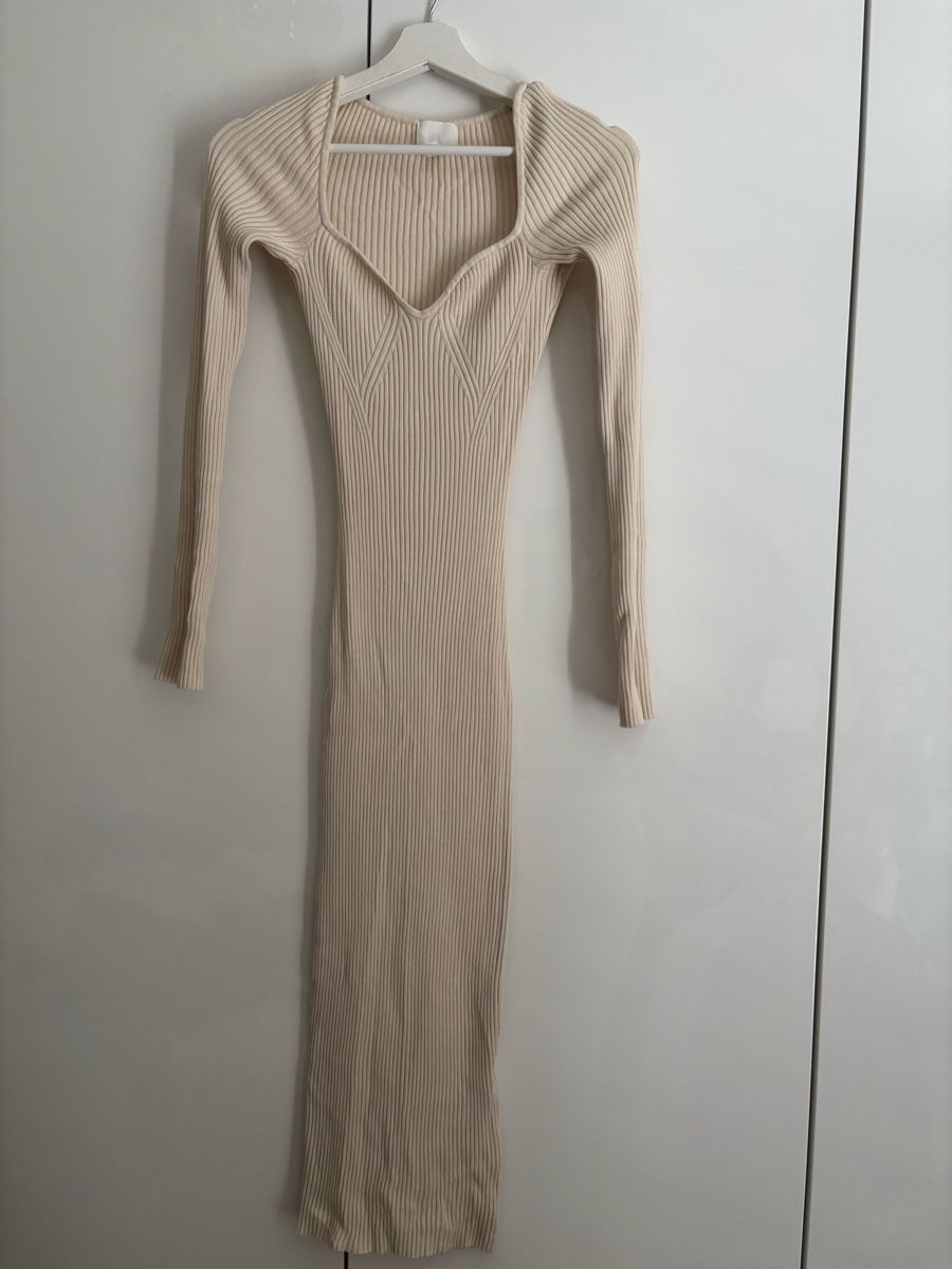 H&M Robes: Beiges Langarmkleid von h&m – Neuf (Voir description) à Biel/Bienne par adna.sc