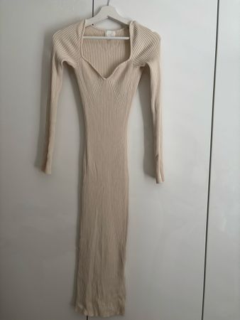 Beiges Langarmkleid von h&m