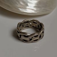 RING IN 925 SILBER MIT RUNDUMMUSTERUNG