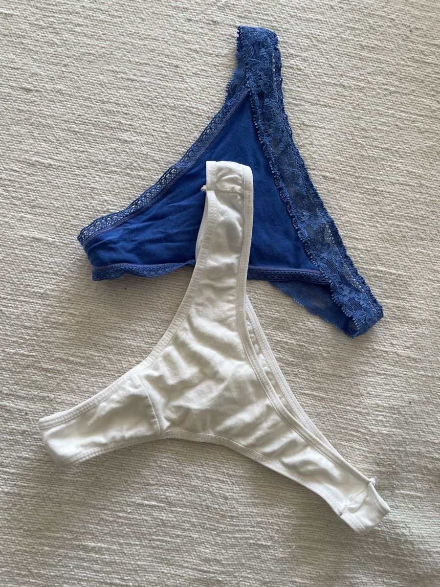 Altra biancheria intima: 2 Strings - Blue Lace & White Cotton - Size S – Usato da Möhlin venduto da Halylea