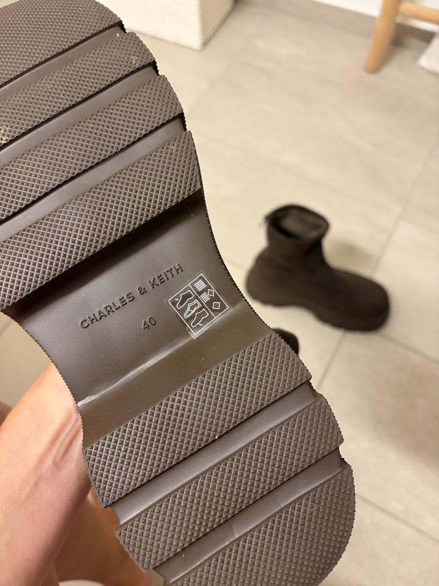 Damenschuhe: Charles & Keith Stiefeletten braun 39/40 – Neu (gemäss Beschreibung) aus Meilen von SabrinaK1992 3