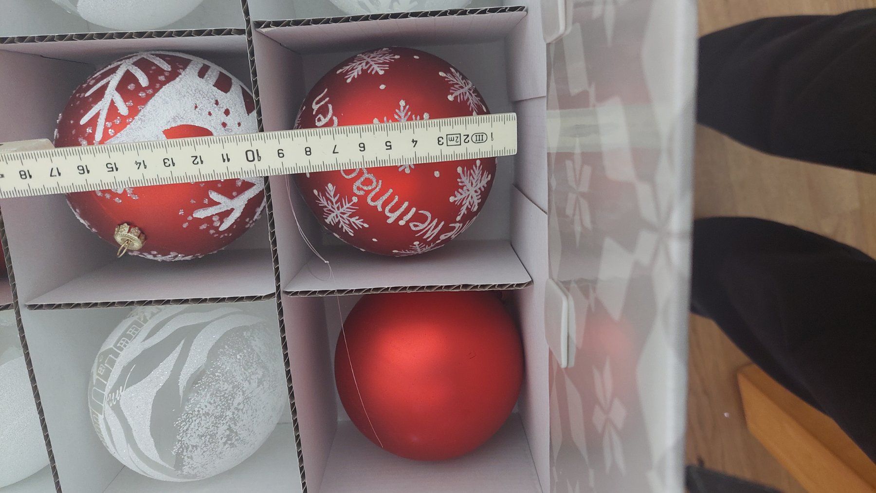 Tutte le decorazioni: Weihnachtskugeln Set, Rot-Weiss, neuwertig – Usato da Kaltbrunn venduto da AB92 5