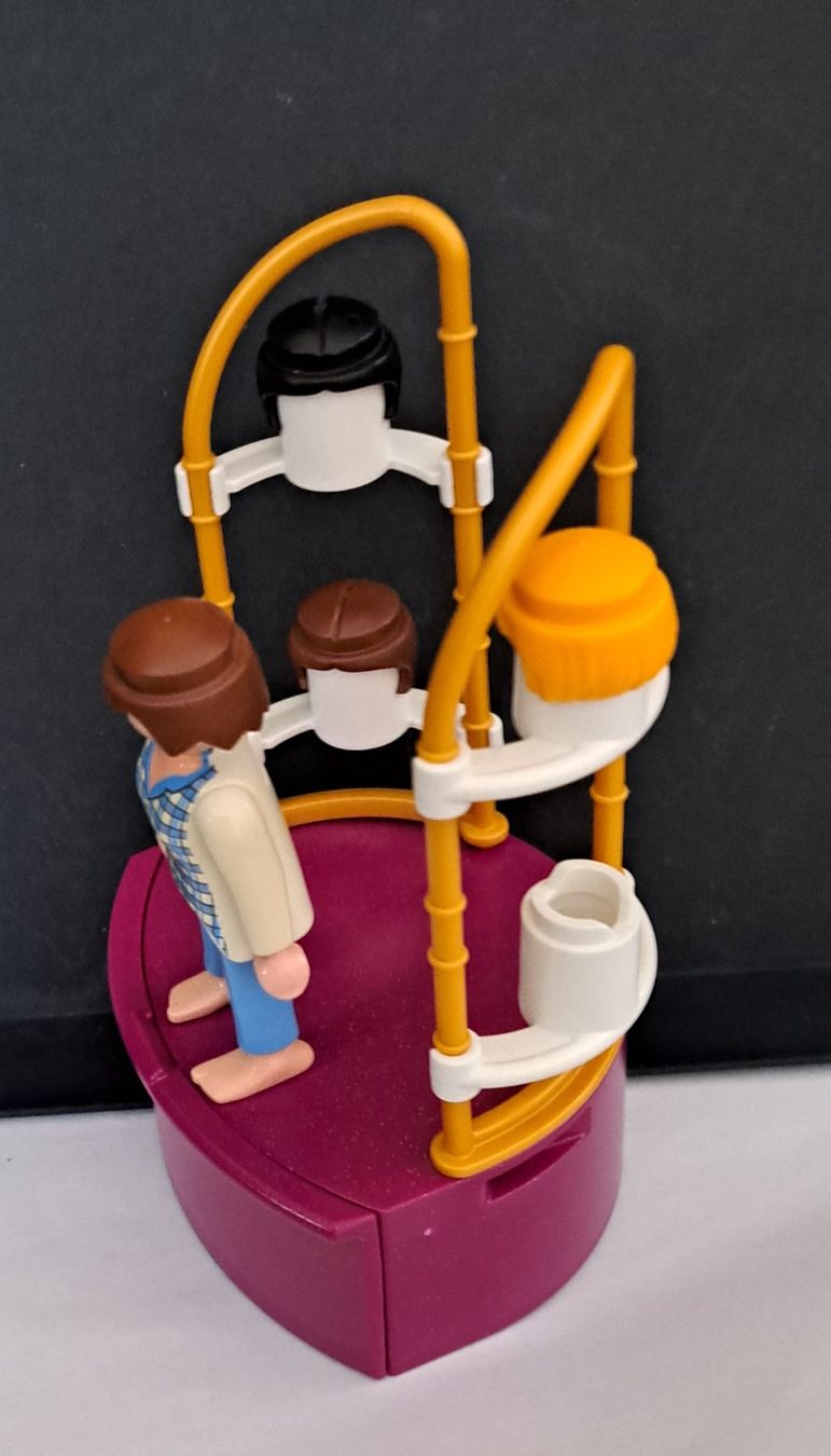 Statuette: Playmobil Perücken Ankleide – Usato da Breitenbach venduto da Lucky0518 2