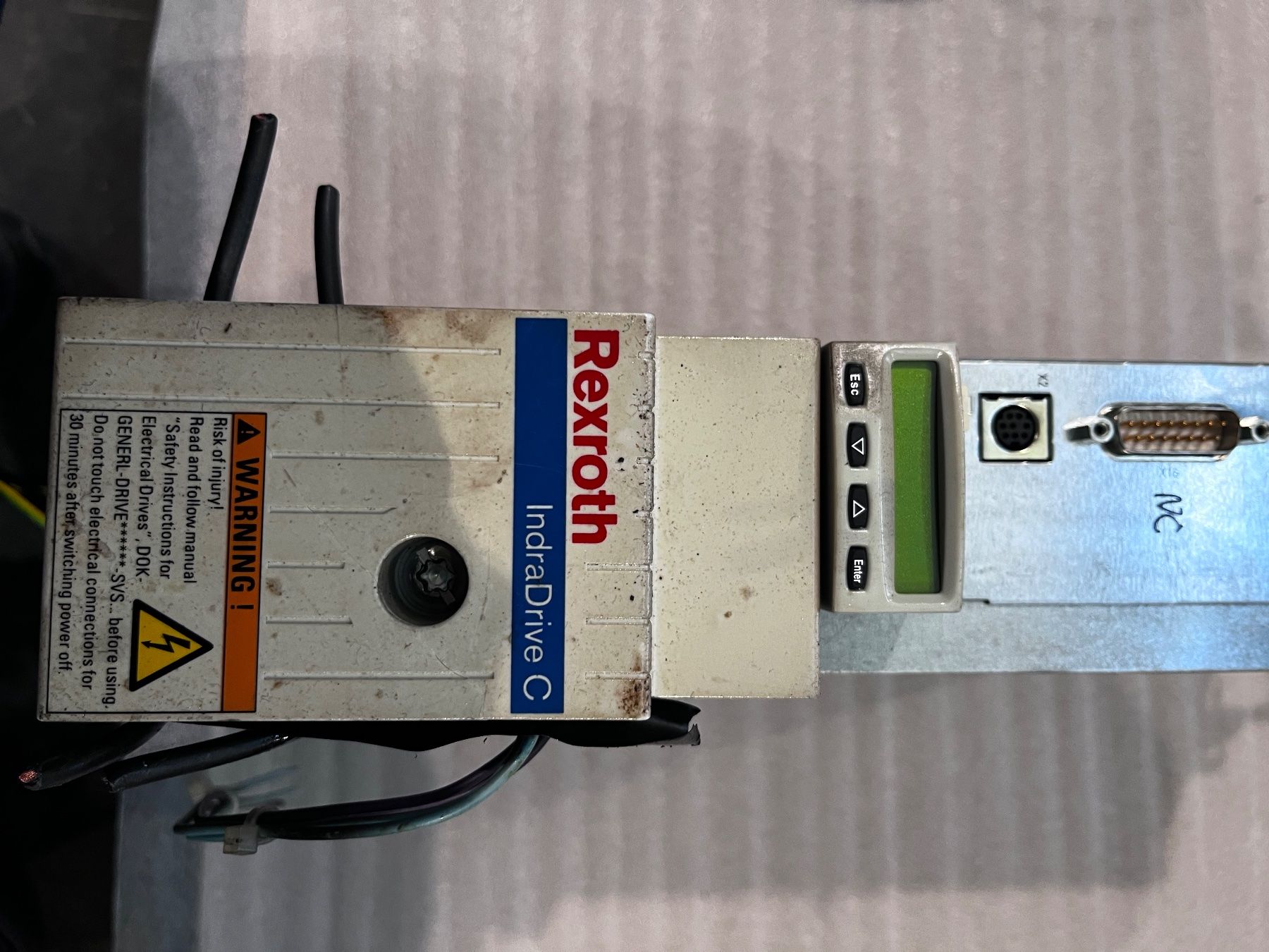 Bosch Elektronikbauteile: Bosch Rexroth IndraDrive HCS02 Kompaktumrichter – Gebraucht aus Horn von JoeyJacomet