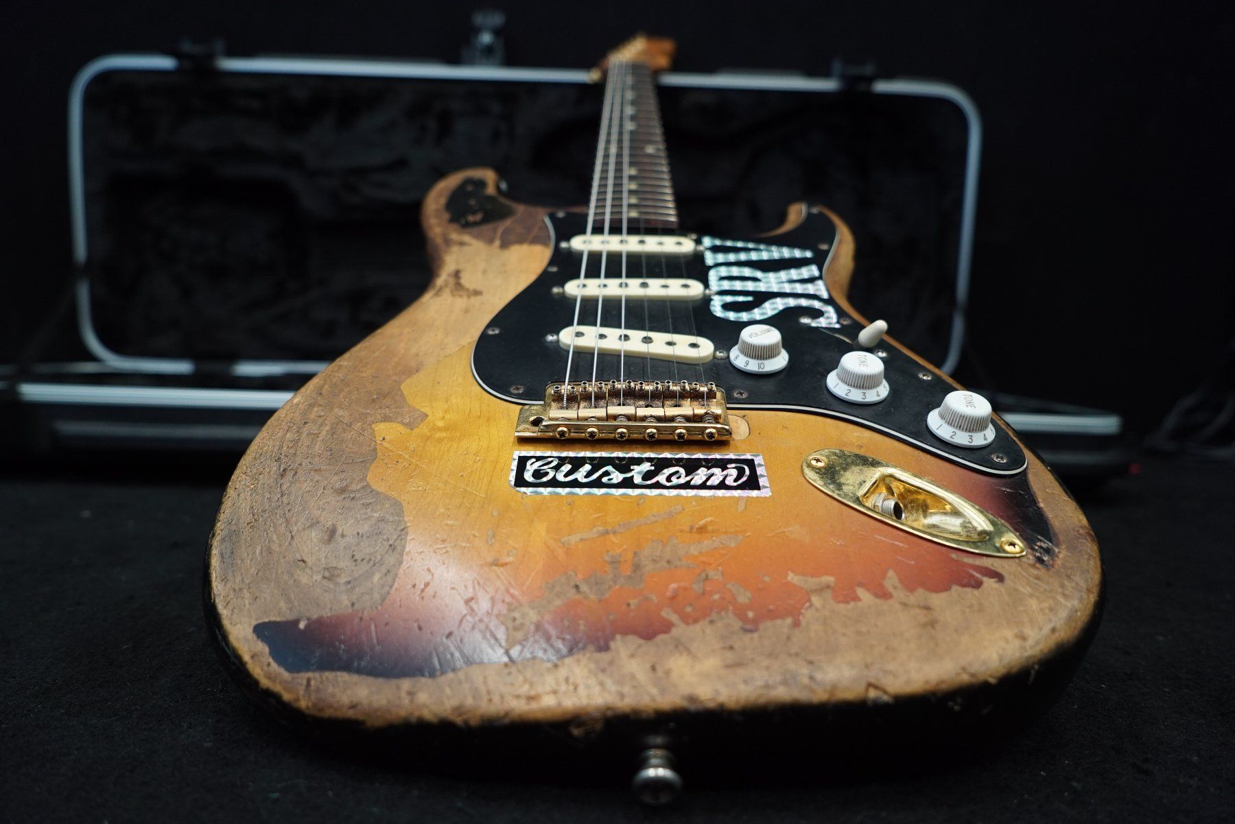 Fender Strumenti musicali: Rocketfire SRV #1 Stratocaster®, Gitarren Total Selected – Usato da Ortschwaben venduto da Musictrade 1