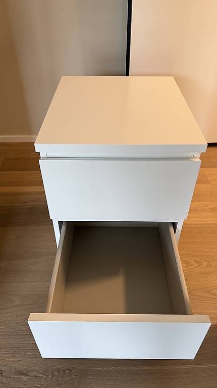 Comodini: IKEA Nachtisch  – Usato da Kloten venduto da nic_92np 1