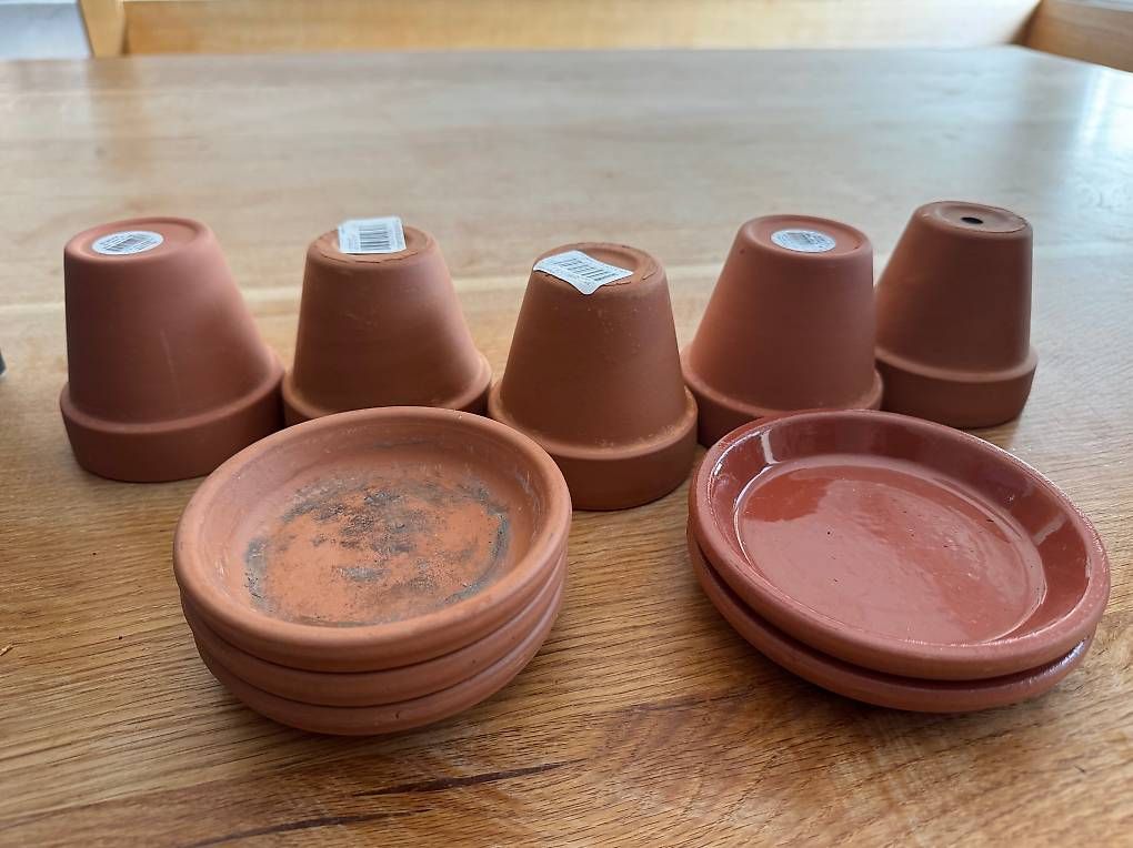 Vasi per fiori: Kleine Terracotta-Töpfe – Usato da Sursee venduto da maivy