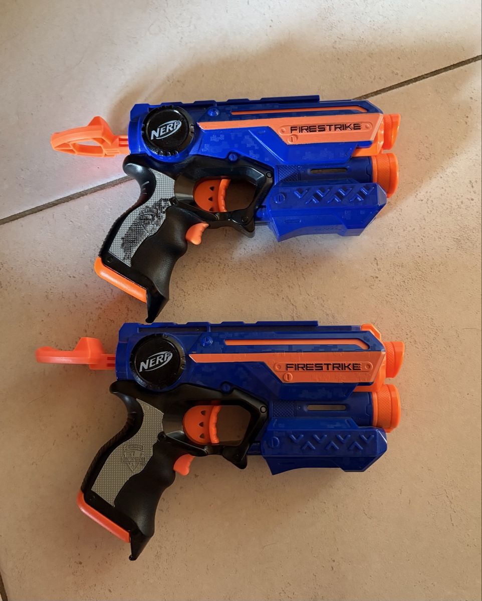 Nerf Spielzeuge: Nerf zwei Kinderpistolen Firestryker – Gebraucht aus Wichtrach von angizmo