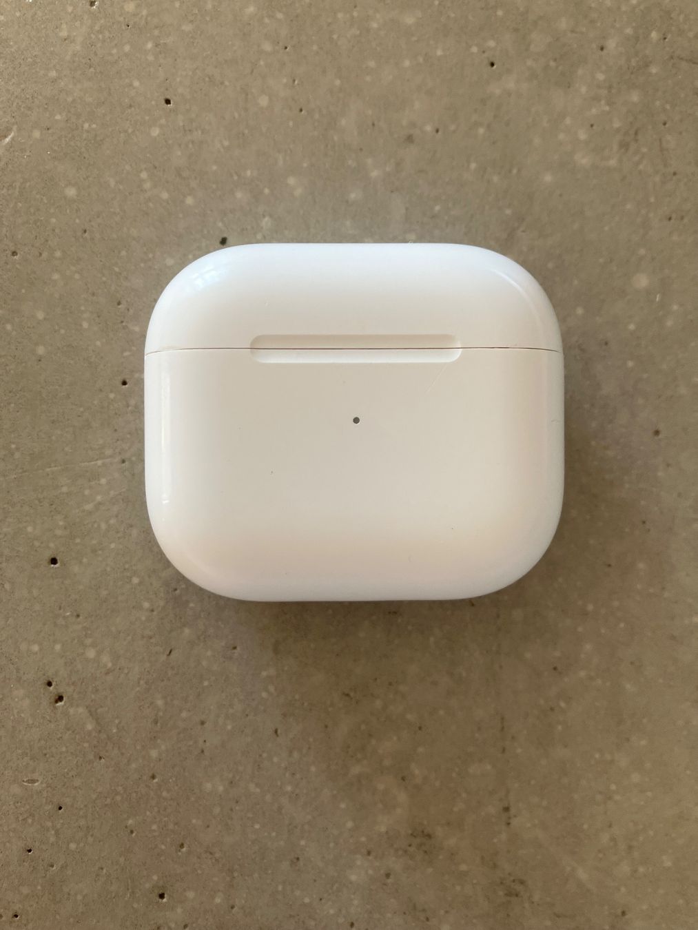 Apple Casques audio: Apple AirPods 3 Case – D'occasion à Lausanne par mr.v 1