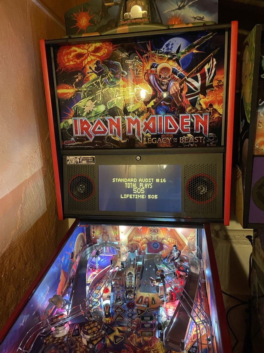 Stern Pinball Flipper: Je vends flipper stern Iron Maiden LE – Usato da Les Brenets venduto da serialdrink 7