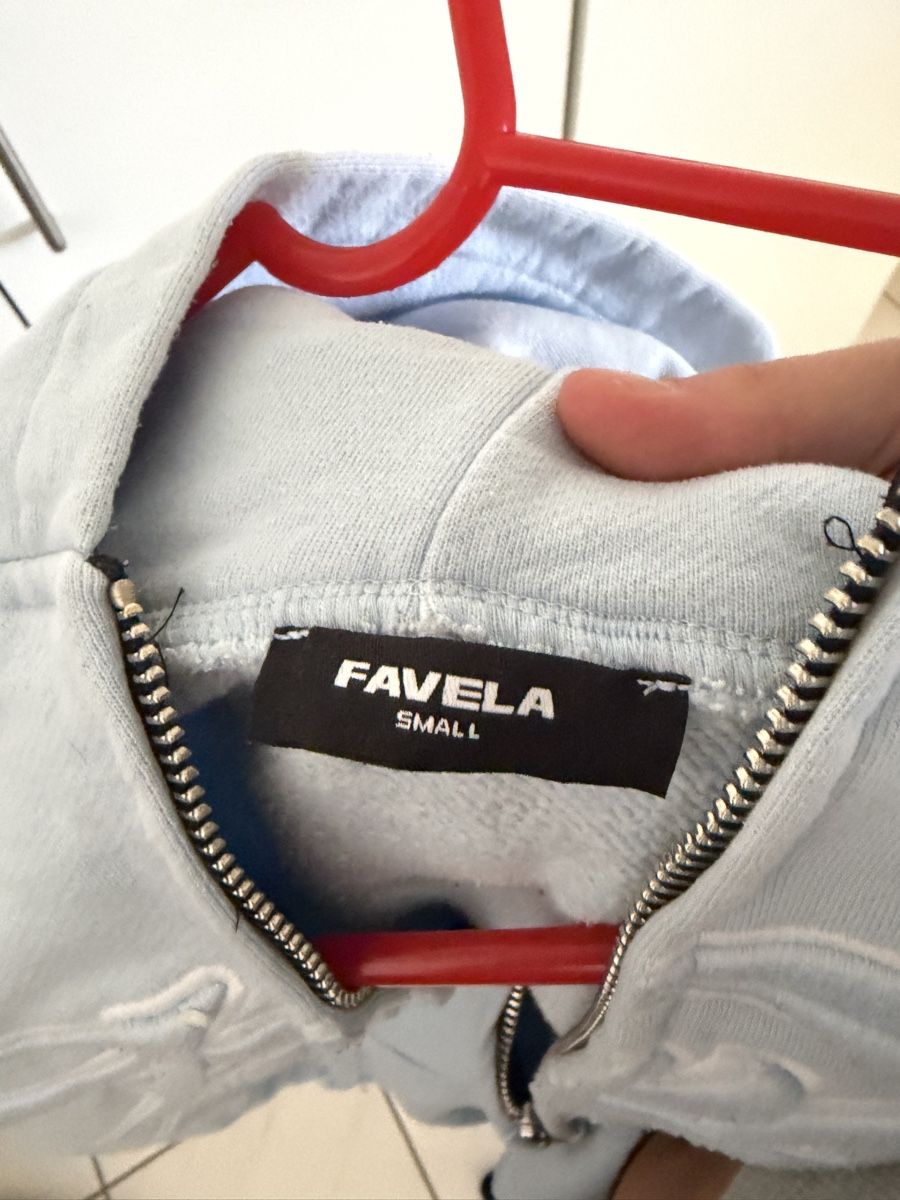 Pullover & Sweatshirts: Favela Kaputtenpullover – Gebraucht aus Frick von Lipstik 4