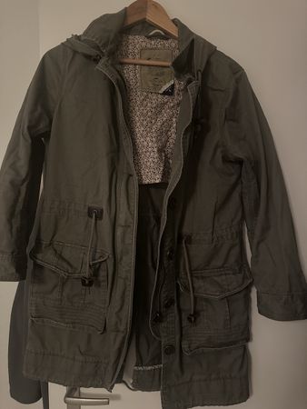 Campus Khaki Parka - Size S - Perfect spring Jacket!
