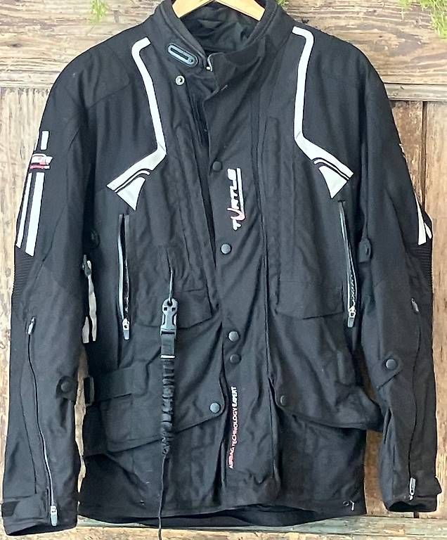 Jacken: Veste moto Helite – Gebraucht aus Delémont von Flavia281