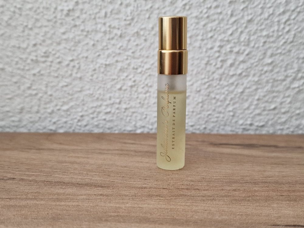 Julianna's Perfume Red Carpet Affair Duftprobe Kaufen auf Ricardo