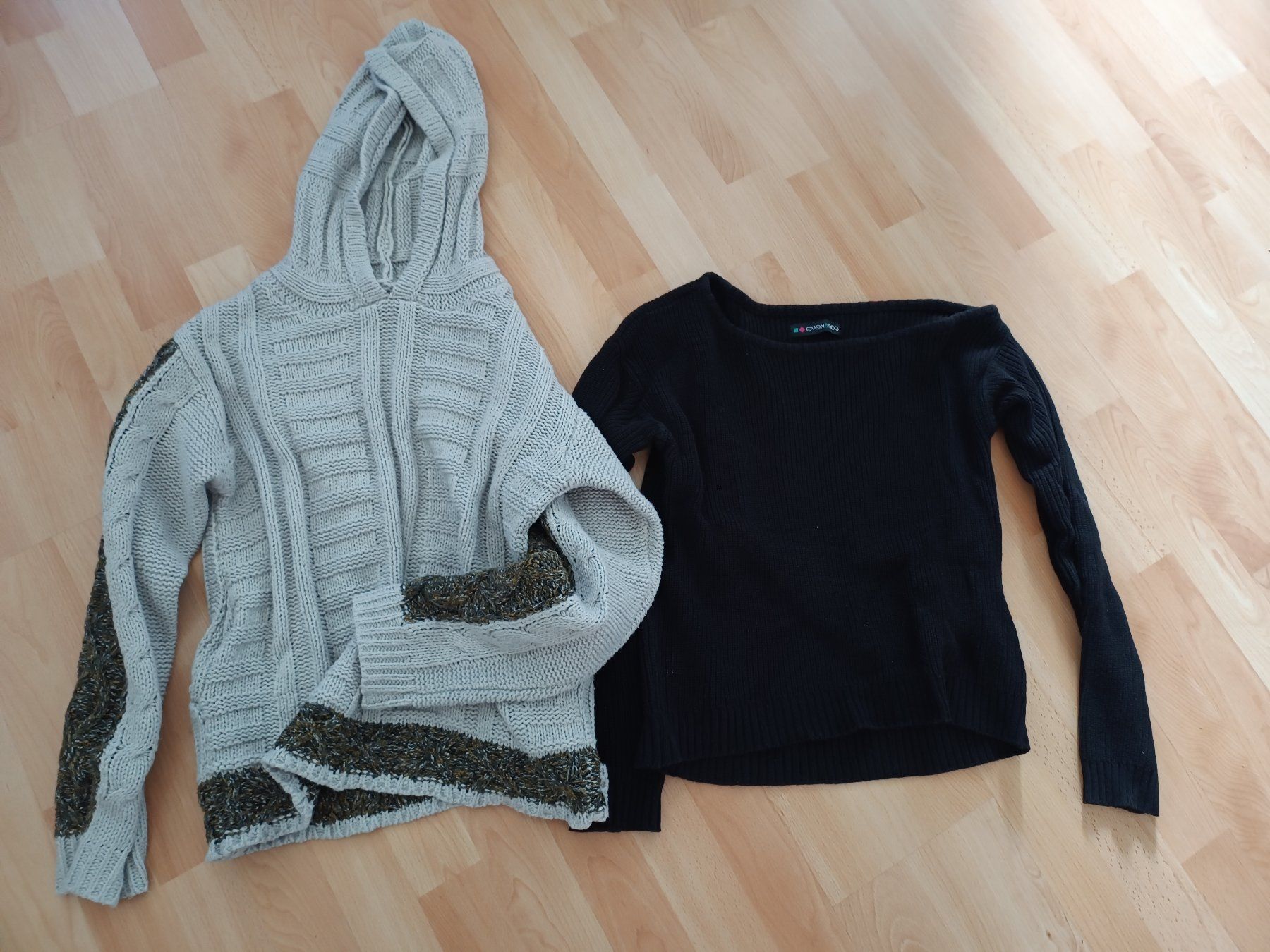Maglioni & Felpe: Zwei Pullover grösse S – Nuovo (secondo la descrizione) da Pfäffikon SZ venduto da Elendir