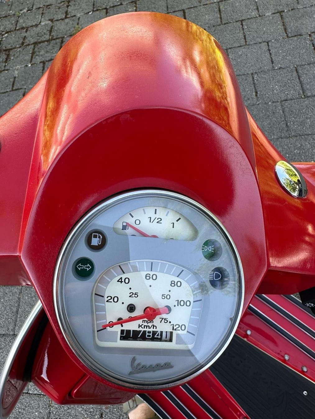 Vespa Scooter: Vespa PX 125 – Usato da Zürich venduto da FortySixGmbH 2