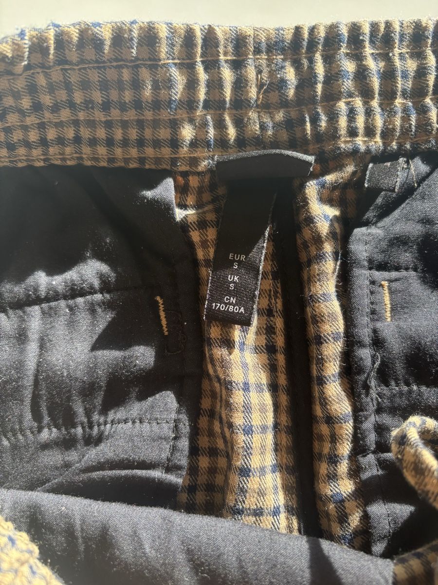 Pantalons: Checkered trousers size S – D'occasion à Chexbres par doe_xns6 2