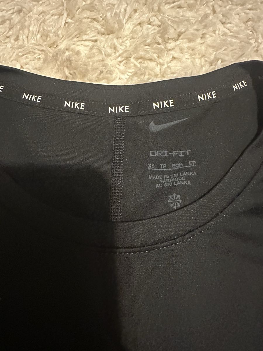 Nike T-shirt: Nike Shirt xs – Usato da Baar venduto da Marios4445 1