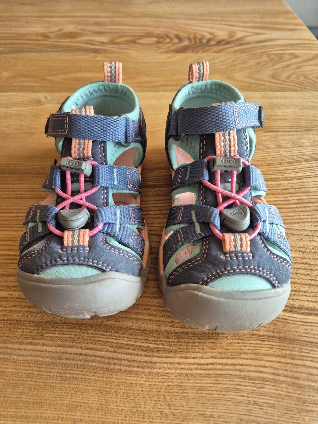 Keen Schuhe für Mädchen: Kindersandale – Gebraucht aus Lanzenhäusern von Sulaika0